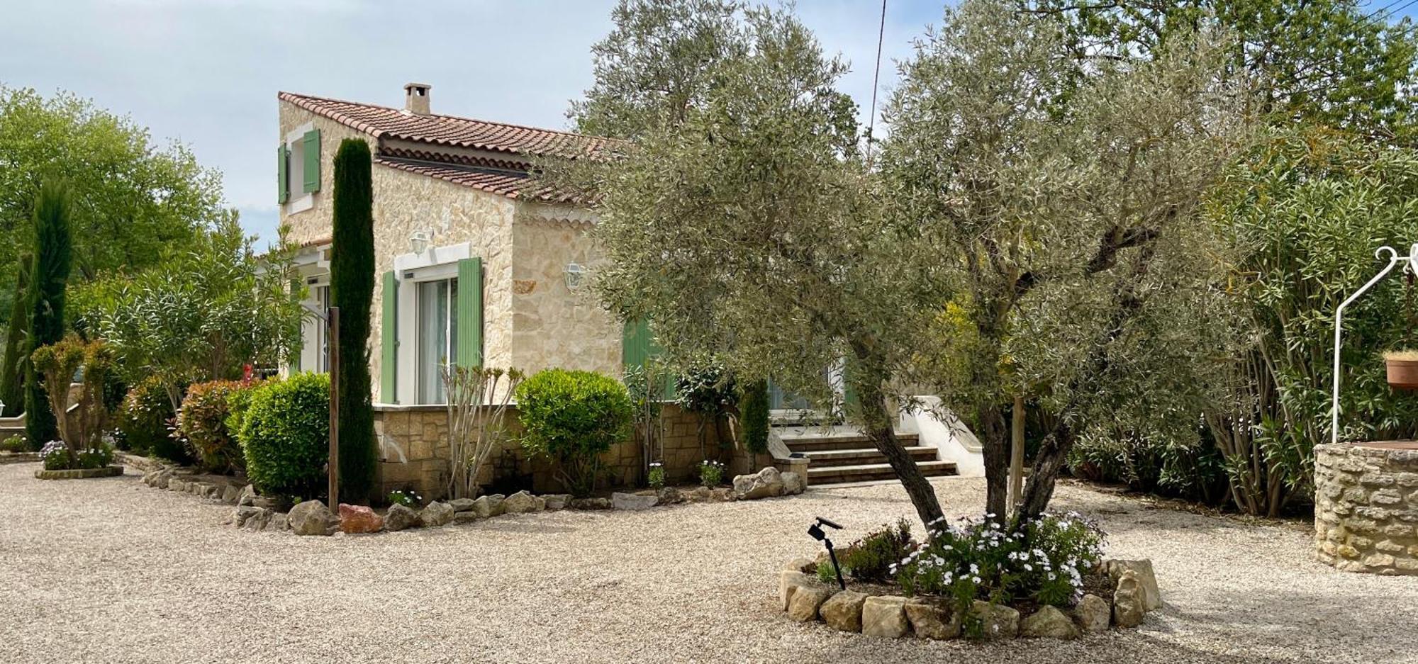 Domaine Au Coeur Des Alpilles Bed & Breakfast Maussane-les-Alpilles Exterior photo